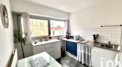 Apartment 1 room of 37 m² in Bordeaux (33000)