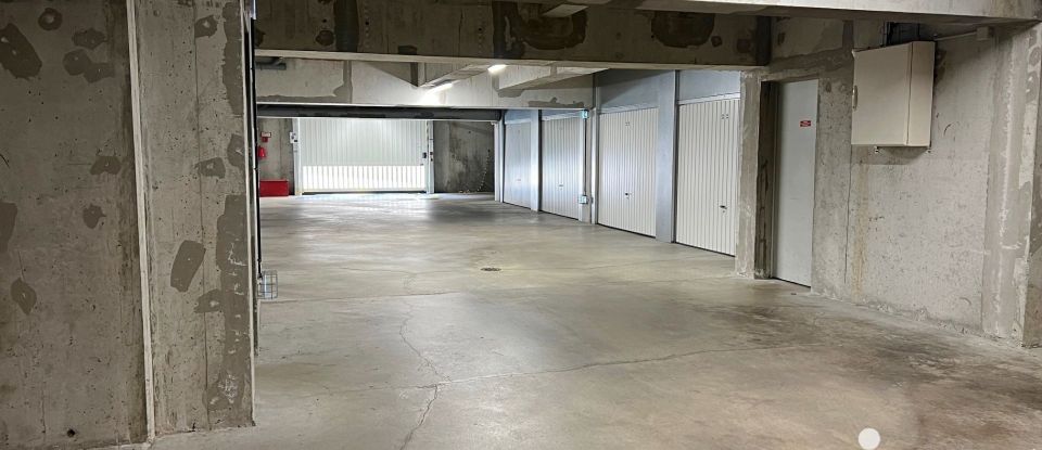 Parking/garage/box de 18 m² à Angers (49100)