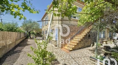 Maison traditionnelle 8 pièces de 178 m² à L'Isle-sur-la-Sorgue (84800)