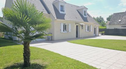 House 5 rooms of 117 m² in Mogneville (60140)