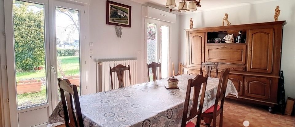 Traditional house 7 rooms of 126 m² in Kergrist (56300)