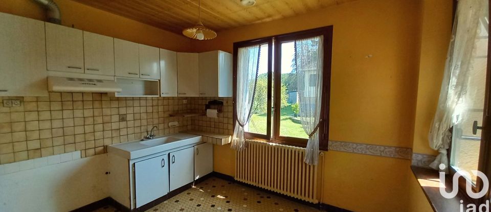 Maison 4 pièces de 90 m² à Gramat (46500)