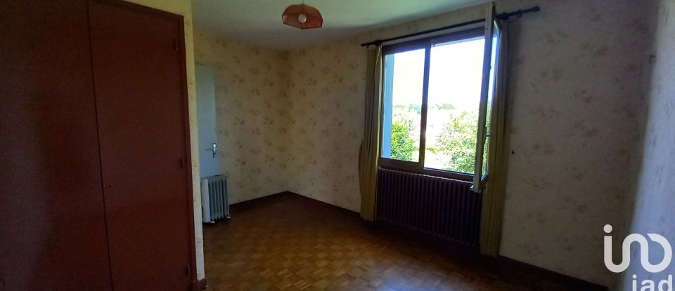 Maison 4 pièces de 90 m² à Gramat (46500)