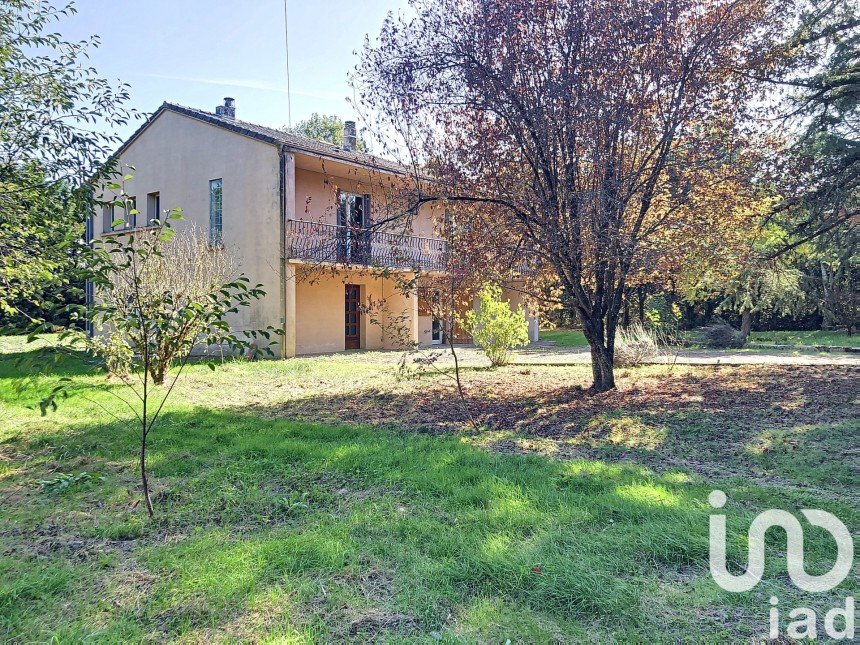 Traditional house 7 rooms of 170 m² in Saint-Étienne-de-Tulmont (82410)