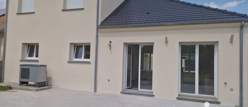 House 4 rooms of 125 m² in Sours (28630)