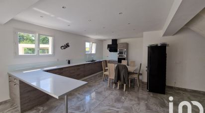 Maison 4 pièces de 125 m² à Sours (28630)