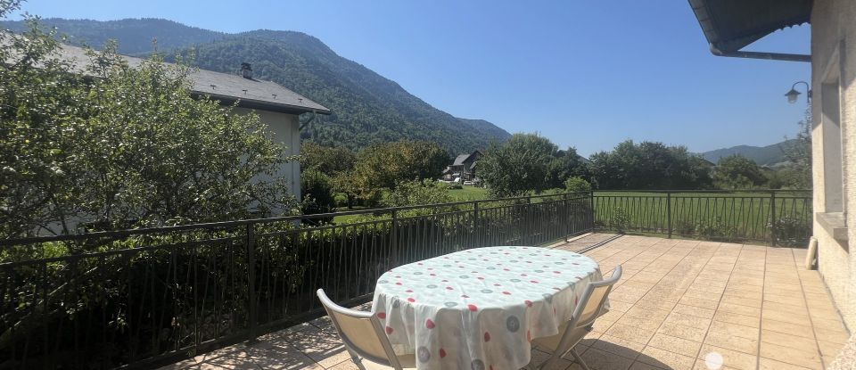 House 10 rooms of 233 m² in Chamoux-sur-Gelon (73390)