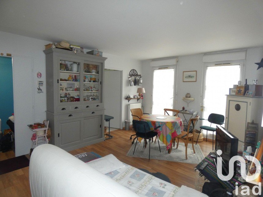 Appartement 3 pièces de 59 m² à Élancourt (78990)