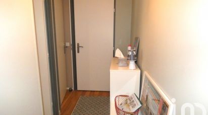 Apartment 3 rooms of 59 m² in Élancourt (78990)