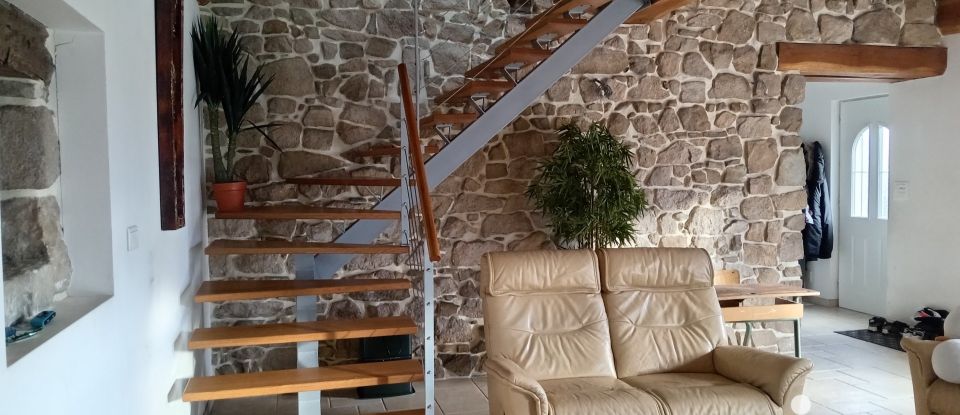 Country house 10 rooms of 196 m² in Sanvignes-les-Mines (71410)