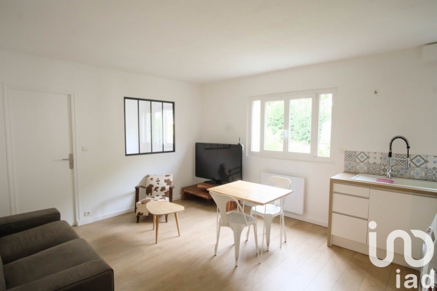 Appartement 2 pièces de 32 m² à Saint-Maur-des-Fossés (94100)