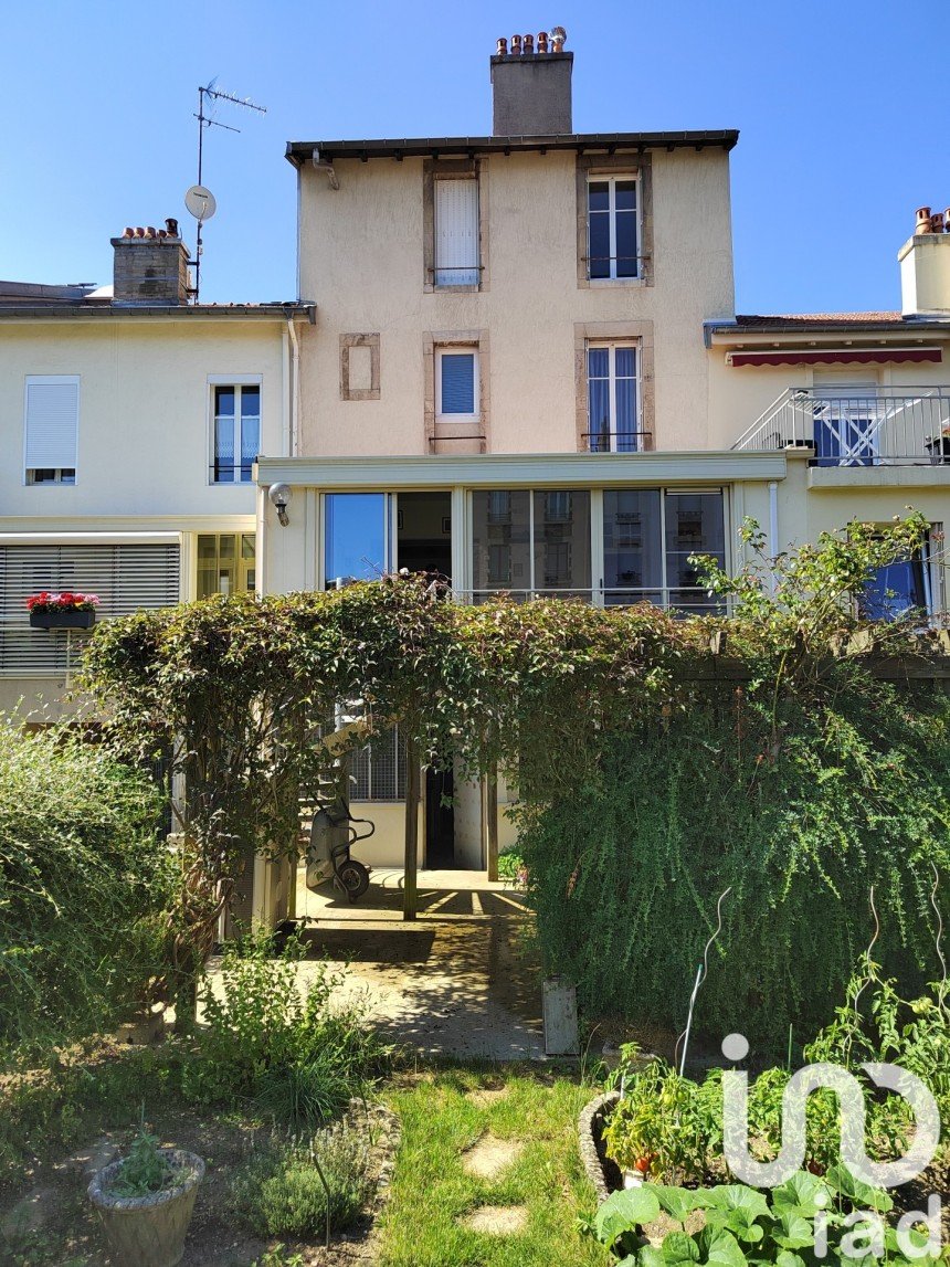 House 11 rooms of 197 m² in Nancy (54000)