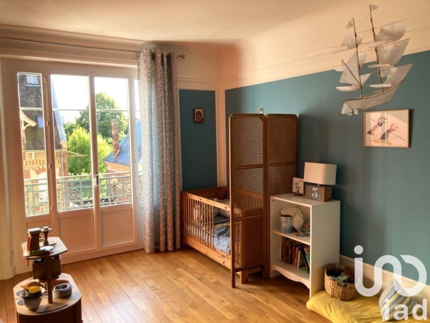 Appartement 4 pièces de 117 m² à Compiègne (60200)