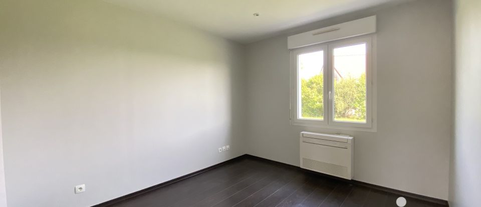 Pavillon 4 pièces de 92 m² à Villiers-sur-Suize (52210)