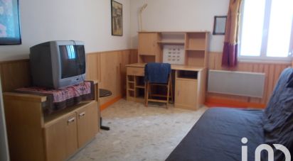 Studio 1 room of 20 m² in Pleyben (29190)