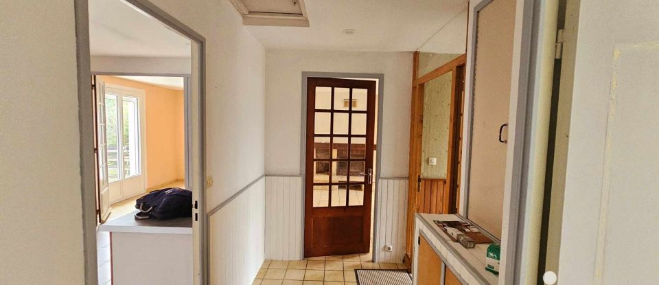 Traditional house 5 rooms of 125 m² in Chéroy (89690)