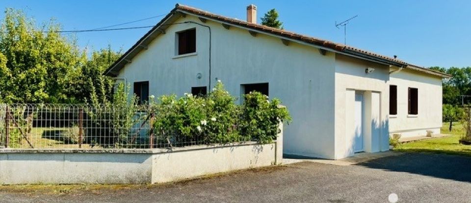 Maison 5 pièces de 137 m² à Gémozac (17260)