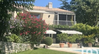 House 7 rooms of 185 m² in Forcalquier (04300)