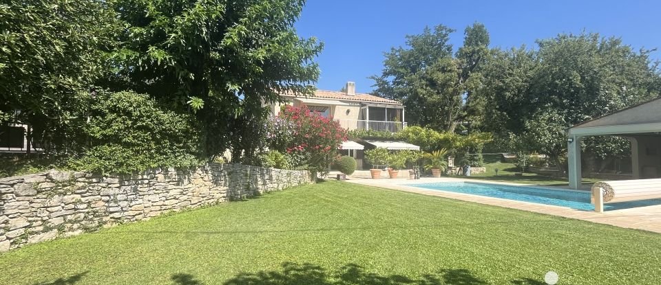 Maison 7 pièces de 185 m² à Forcalquier (04300)