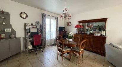 Traditional house 5 rooms of 73 m² in Vaujours (93410)