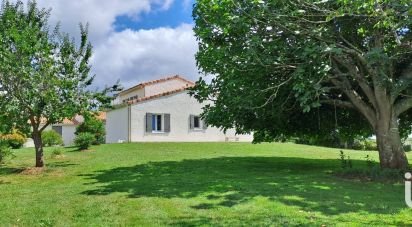 Country house 6 rooms of 175 m² in Meursac (17120)