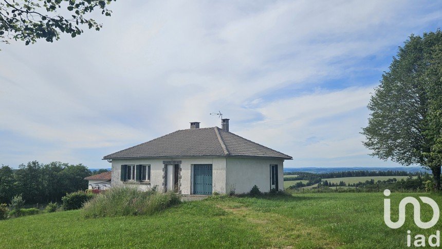 Maison 4 pièces de 94 m² à Saint-Mamet-la-Salvetat (15220)