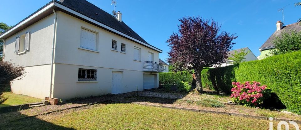 House 6 rooms of 109 m² in Saumur (49400)