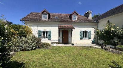 House 5 rooms of 118 m² in Montaut (64800)