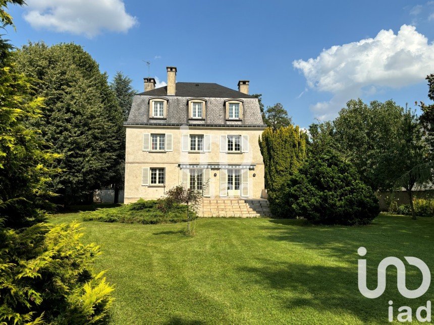 Maison 6 pièces de 174 m² à Brie-Comte-Robert (77170)