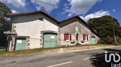 Maison 4 pièces de 96 m² à Cherves-Châtelars (16310)