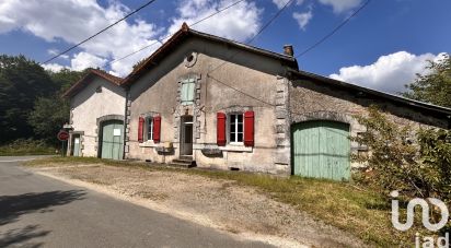 Maison 4 pièces de 96 m² à Cherves-Châtelars (16310)