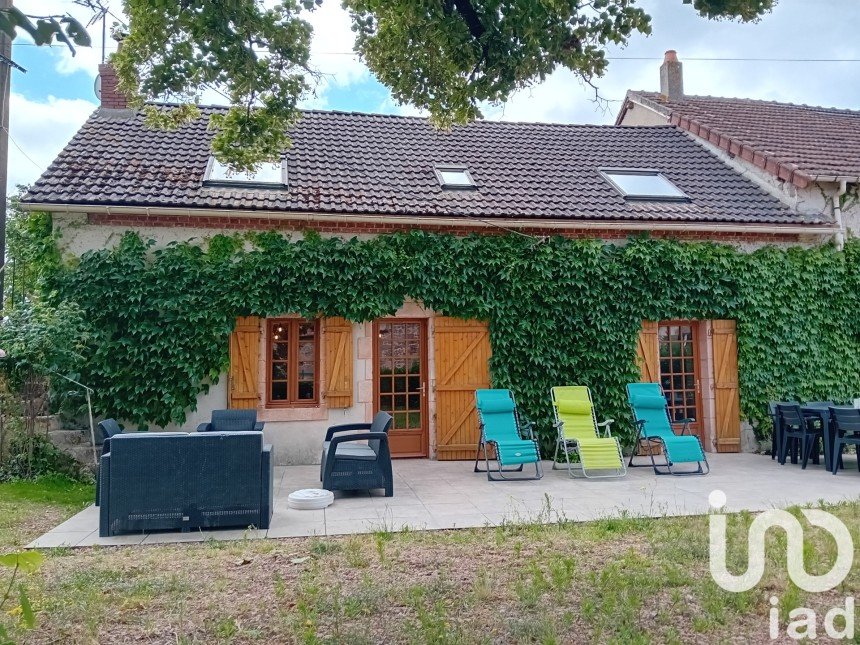 Maison de campagne 5 pièces de 122 m² à Beaune-d'Allier (03390)