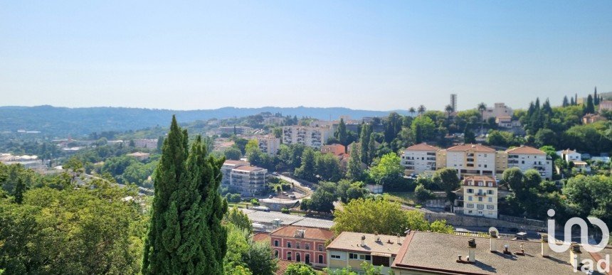 Appartement 4 pièces de 66 m² à Grasse (06130)