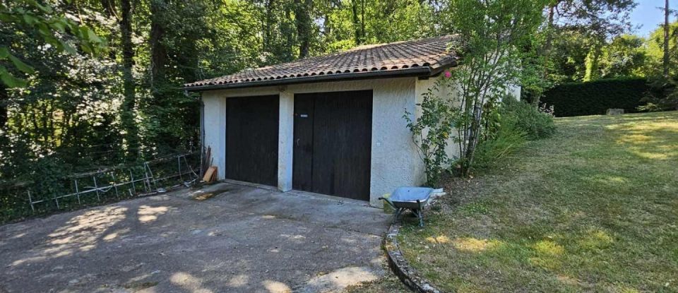 Maison traditionnelle 6 pièces de 190 m² à Coutras (33230)