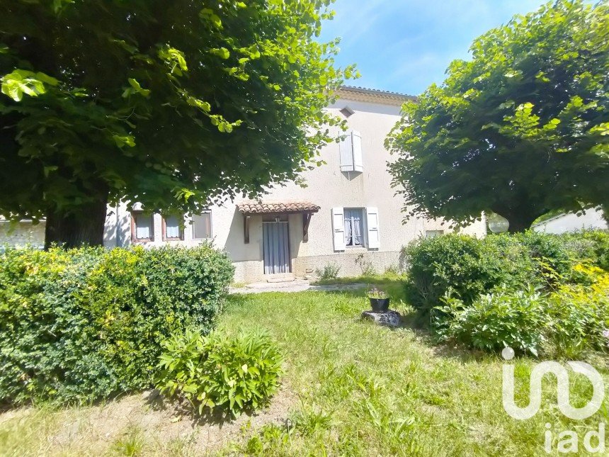 Maison 5 pièces de 140 m² à Montlaur-en-Diois (26310)