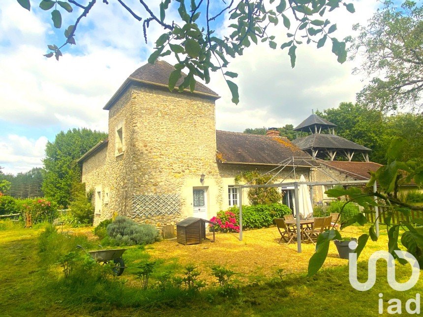 Country house 9 rooms of 230 m² in Thorée-les-Pins (72800)