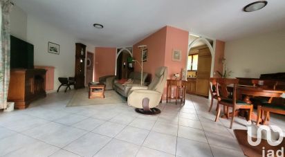 House 4 rooms of 137 m² in Sanguinet (40460)