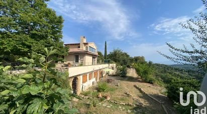 Maison traditionnelle 7 pièces de 186 m² à La Roque-sur-Pernes (84210)