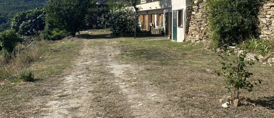 Maison traditionnelle 7 pièces de 186 m² à La Roque-sur-Pernes (84210)