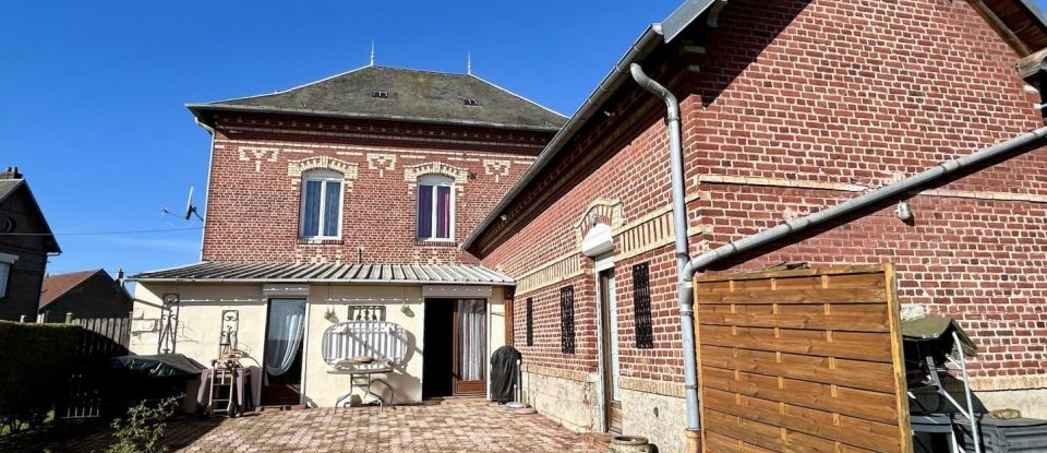 Maison 9 pièces de 270 m² à Vendeuil (02800)