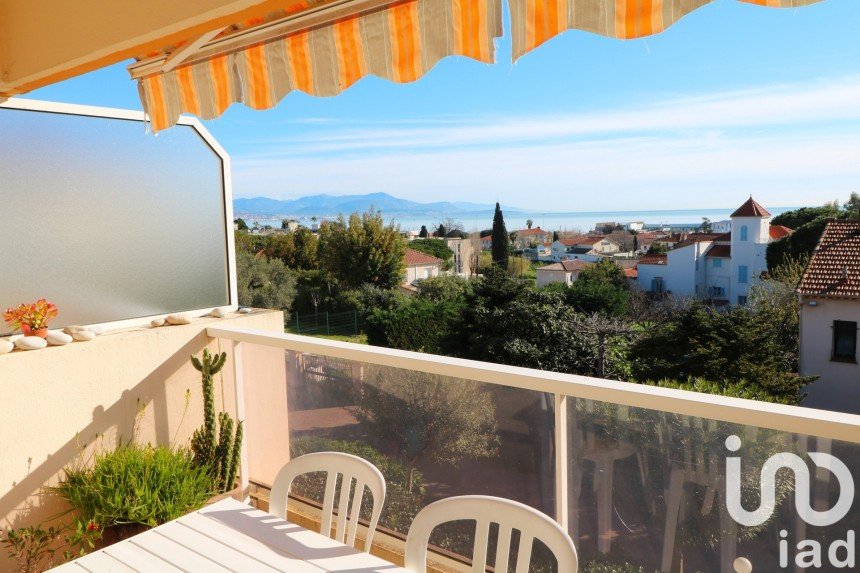 Appartement 3 pièces de 74 m² à Antibes (06600)