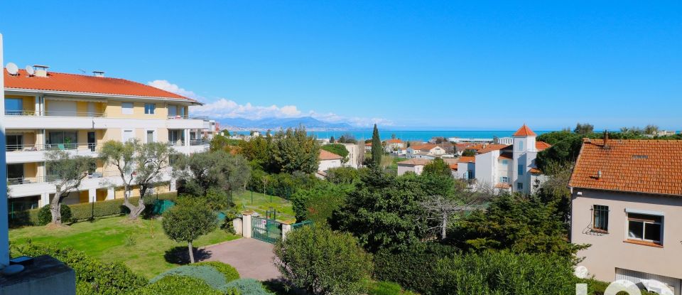 Appartement 3 pièces de 74 m² à Antibes (06600)