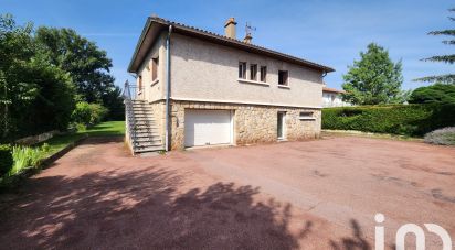 Traditional house 5 rooms of 151 m² in Brives-Charensac (43700)