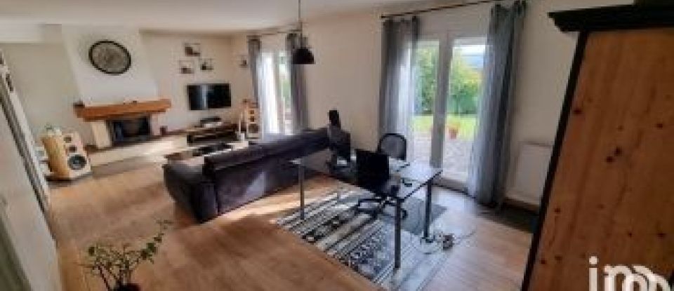 House 4 rooms of 130 m² in Château-Thierry (02400)