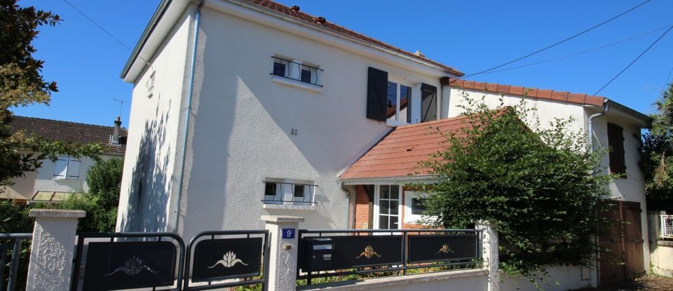 House 4 rooms of 94 m² in Coulanges-lès-Nevers (58660)