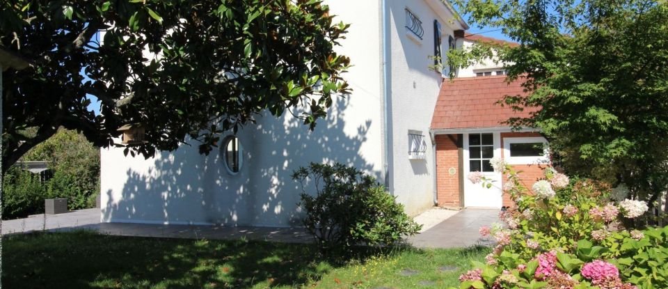 House 4 rooms of 94 m² in Coulanges-lès-Nevers (58660)