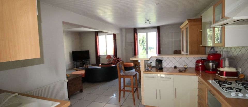 House 4 rooms of 94 m² in Coulanges-lès-Nevers (58660)