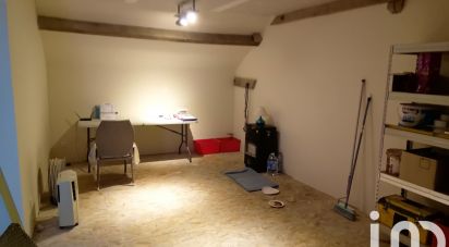 Barn conversion 2 rooms of 76 m² in Aigurande (36140)