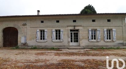 House 4 rooms of 127 m² in Chalais (16210)