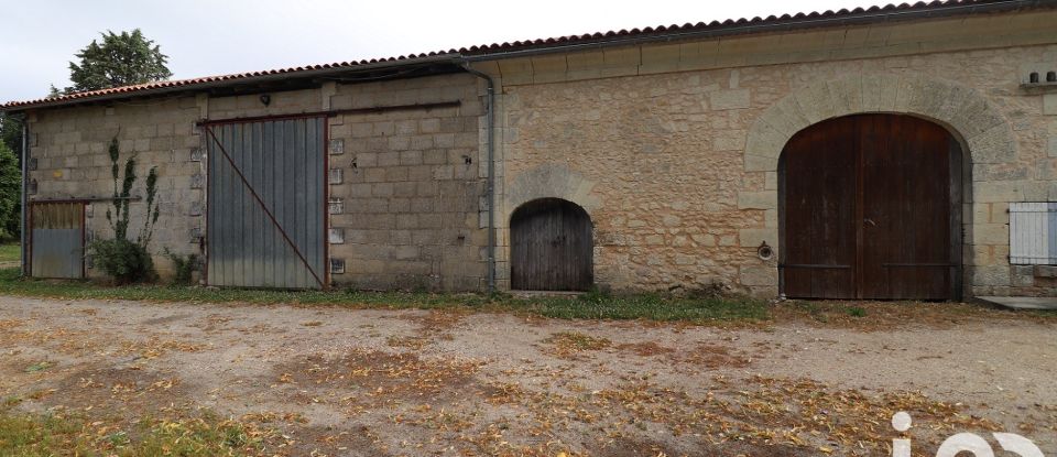 Maison 4 pièces de 127 m² à Chalais (16210)